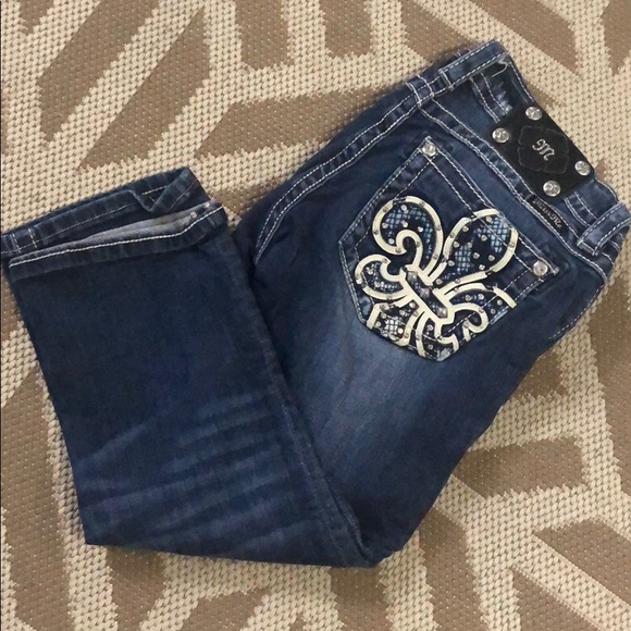 Miss Me Cuffed Capri - Picture 1 of 5